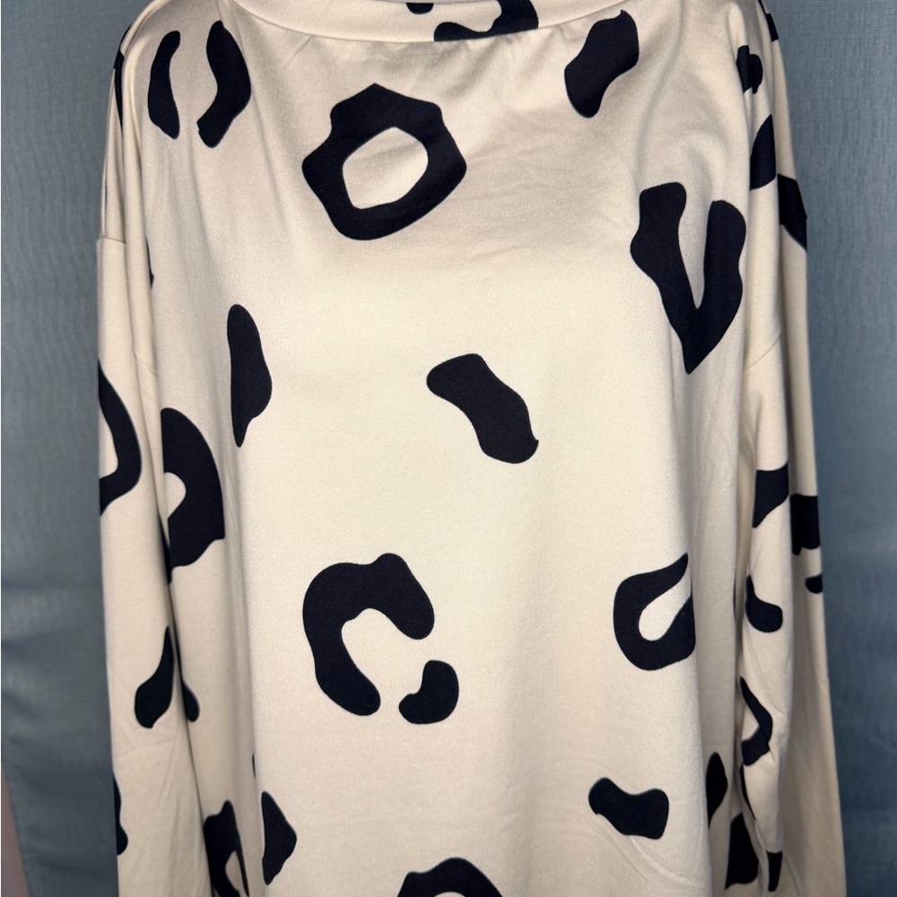 LuLaRoe Nora Tunic Top